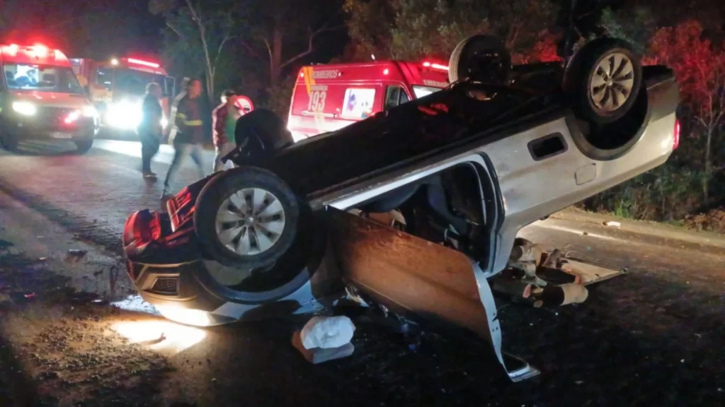 Duplo acidente na SC-350 deixa três feridos em Lebon Régis