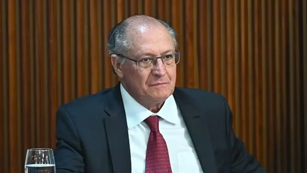 Geraldo Alckmin passa mal e cancela agenda em Brasília