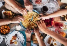 4ª Noite Gourmet da ACIAV traz sabores de boteco e show