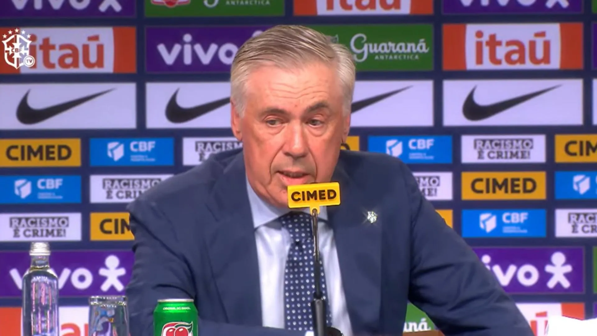 Primeira convocação de Ancelotti tem Casemiro, Vini Jr. e estreantes