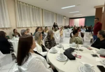 Em noite especial, CDL homenageia mães empreendedoras de Videira