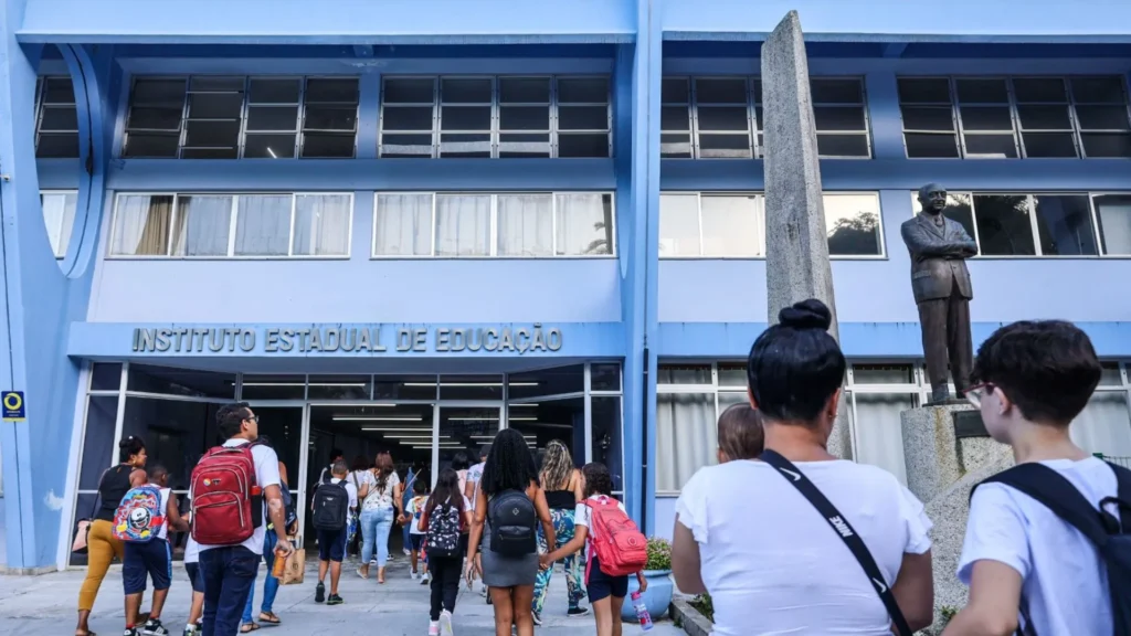 Coleta do Censo Escolar 2025 começa em todo país