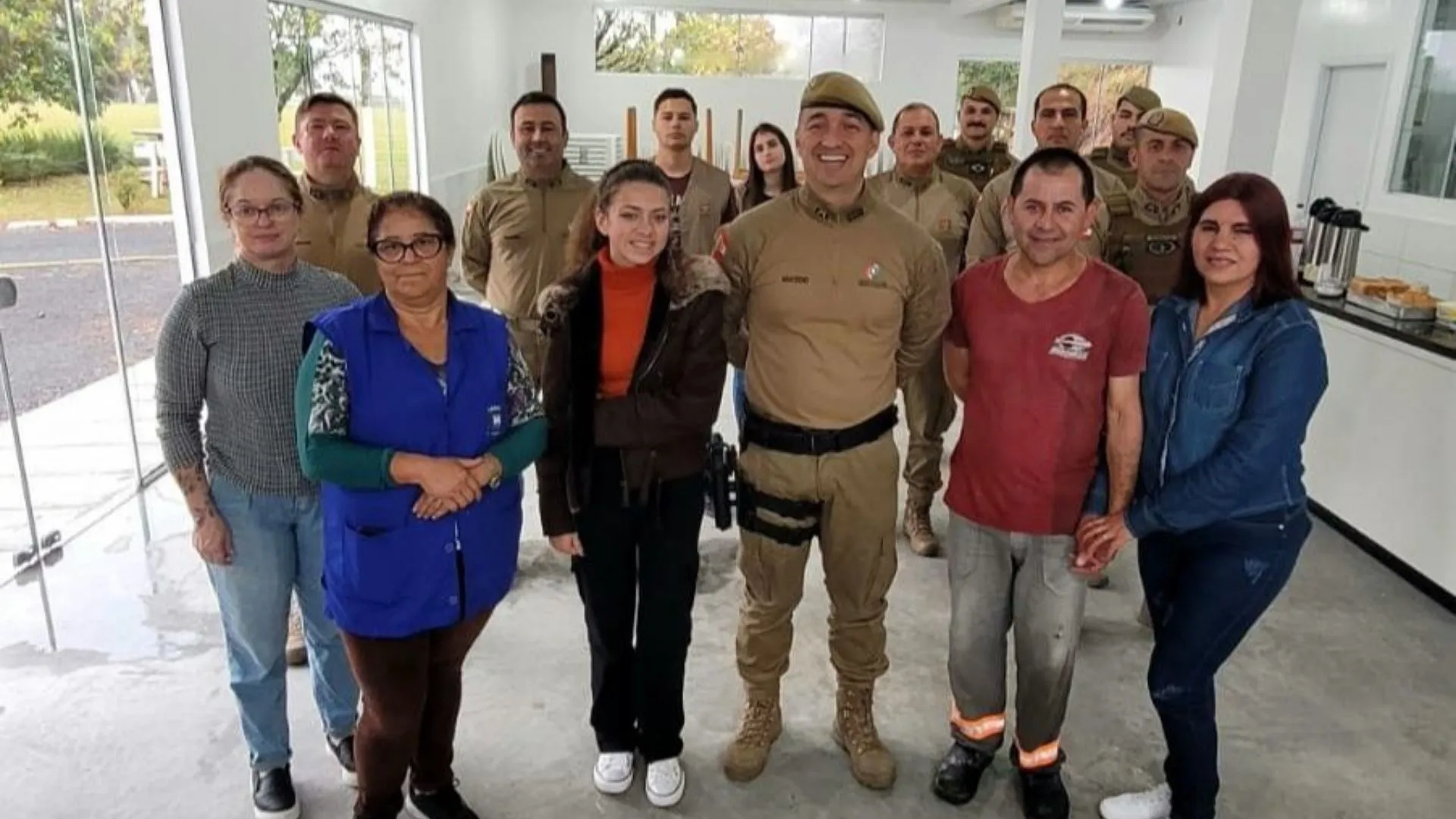 15º BPM realiza despedida para ex-apenado que trabalhou no Batalhão