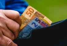 Proposta do governo prevê aumento do salário mínimo para R$ 1.631 em 2026