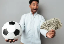 Flamengo lidera receitas e Corinthians dívidas no futebol brasileiro em 2024