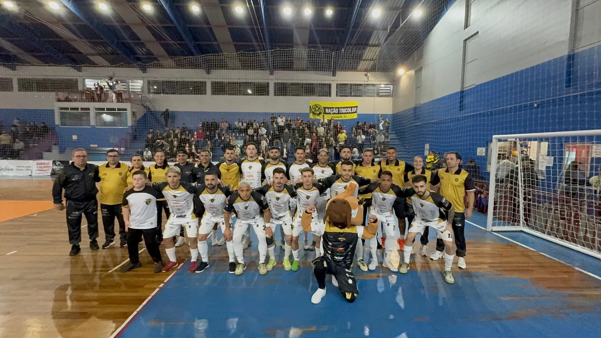 Caçador Futsal bate Yeesco e chega ao top 5 da Série Prata