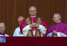 Cardeal Robert Francis Prevost foi eleito como novo papa