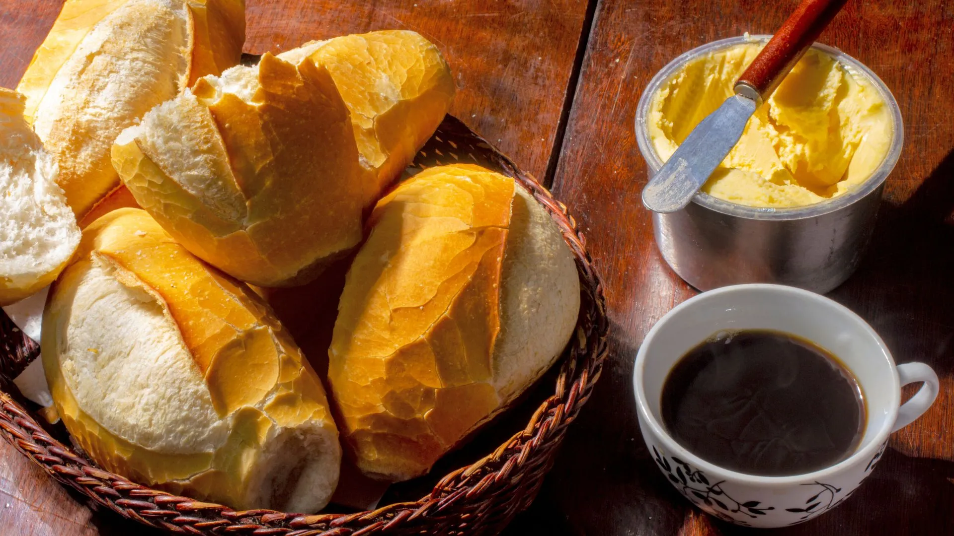 Pão francês é o único item sem variação no preço em abril em Videira