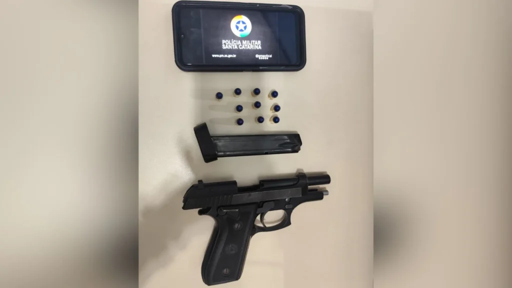 Troca de tiros em Videira termina com perseguição e prisão