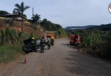 Veículo pega fogo em Salto Veloso e Bombeiros evitam tragédia
