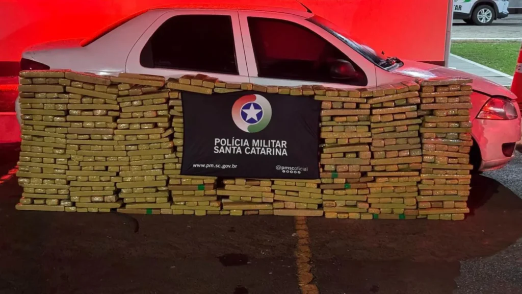 PM apreende 640kg de maconha em Curitibanos