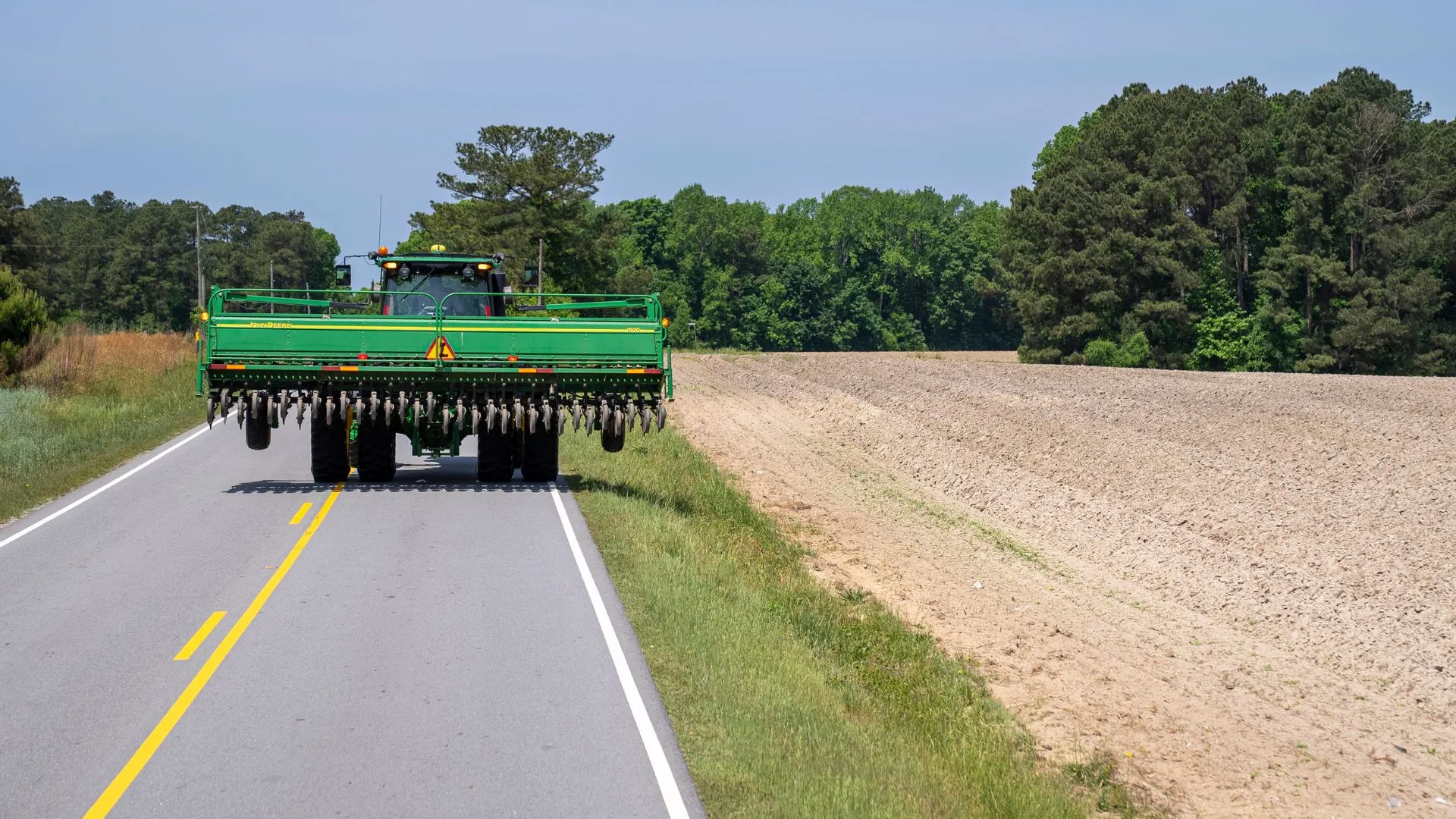 Projeto sobre trânsito de máquinas agrícolas em SC avança na Alesc