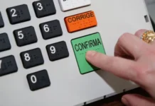 Senado aprova PEC que acaba com reeleição e altera mandatos no Brasil