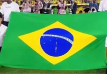Estreia de Ancelotti na Seleção Brasileira começa com gafe na bandeira nacional