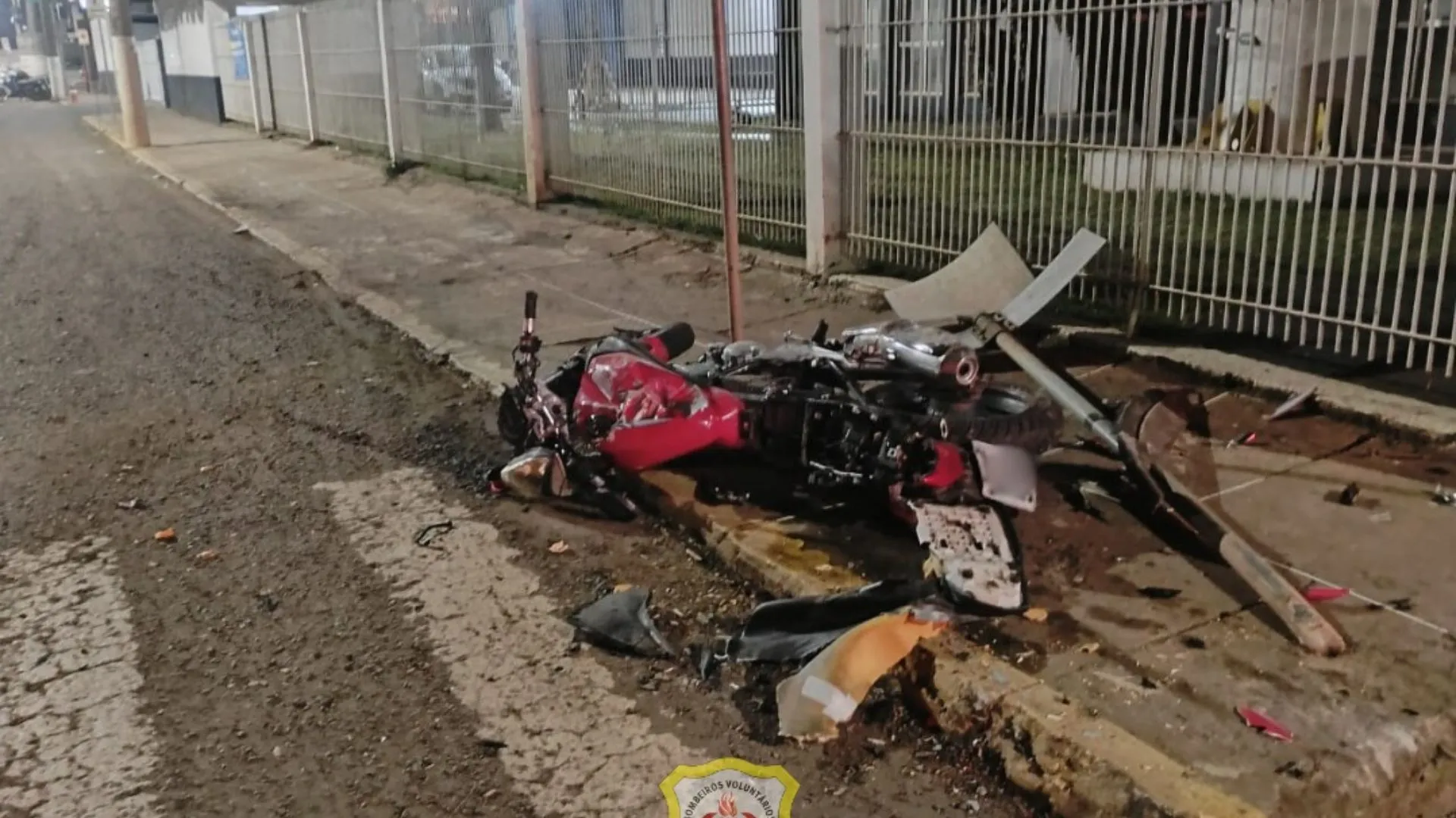 Dois acidentes entre carro e moto mobilizam socorristas em Caçador
