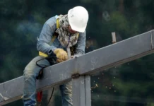 Nova medida de Trump dobra impostos sobre aço e alumínio importados