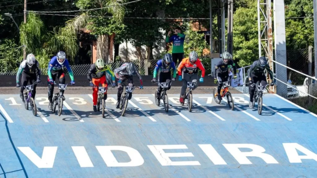 Videira abre Campeonato Catarinense de BMX com pódios e pista cheia