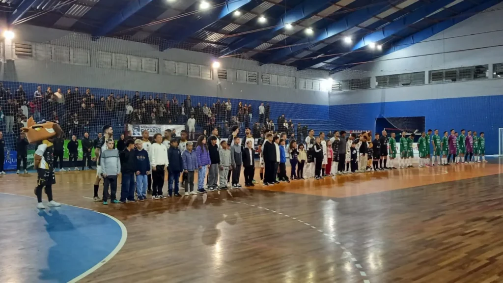 Caçador Futsal goleia e lidera a Copa Santa Catarina