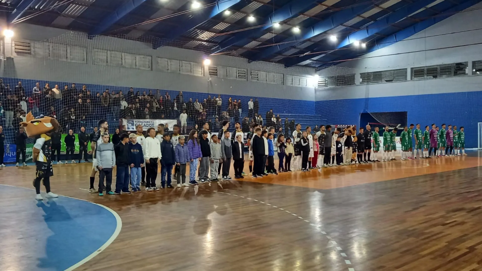Caçador Futsal goleia e lidera a Copa Santa Catarina