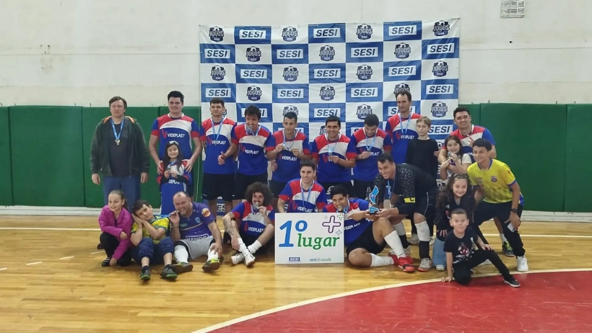 Videplast é campeã do Campeonato de Futsal do Sesi Videira