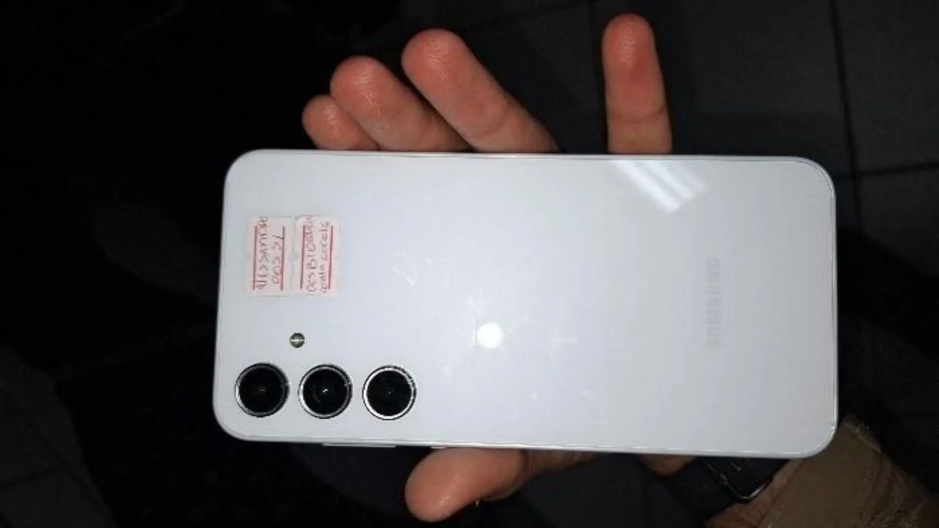 Polícia Militar recupera celular furtado em Caçador