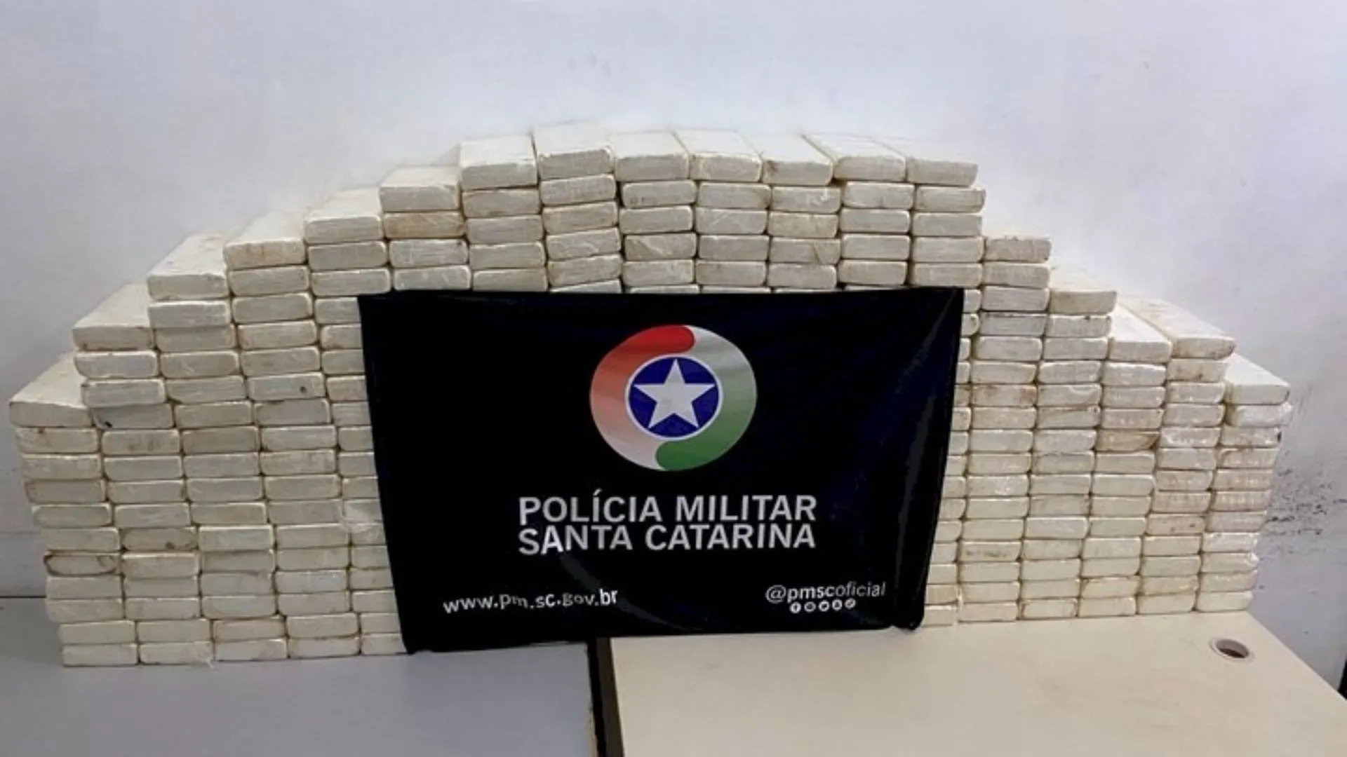 Polícia Militar apreende mais de 850 kg de drogas em SC em menos de 24h