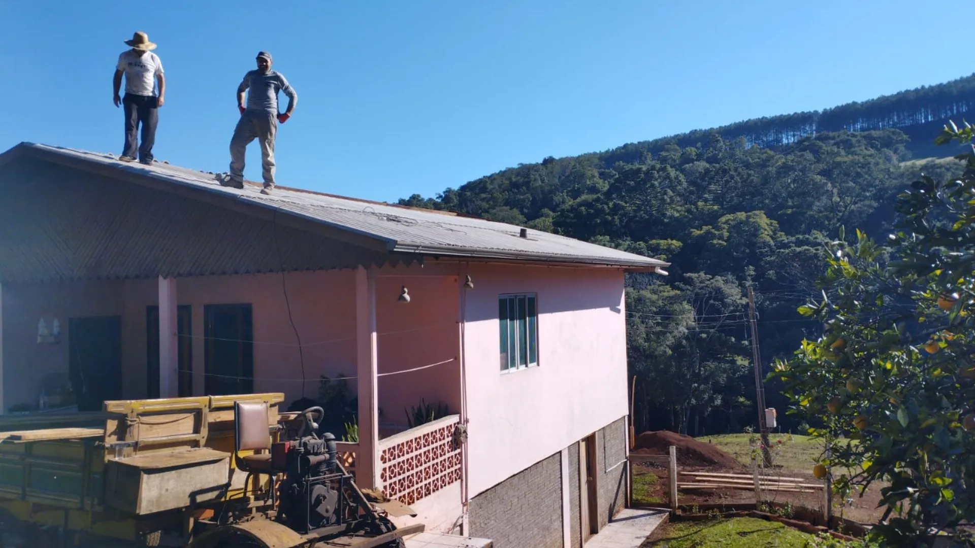 Família Serafini recomeça após granizo em Videira
