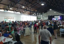 Videira recebe matinê regional do idoso com mais de 750 participantes
