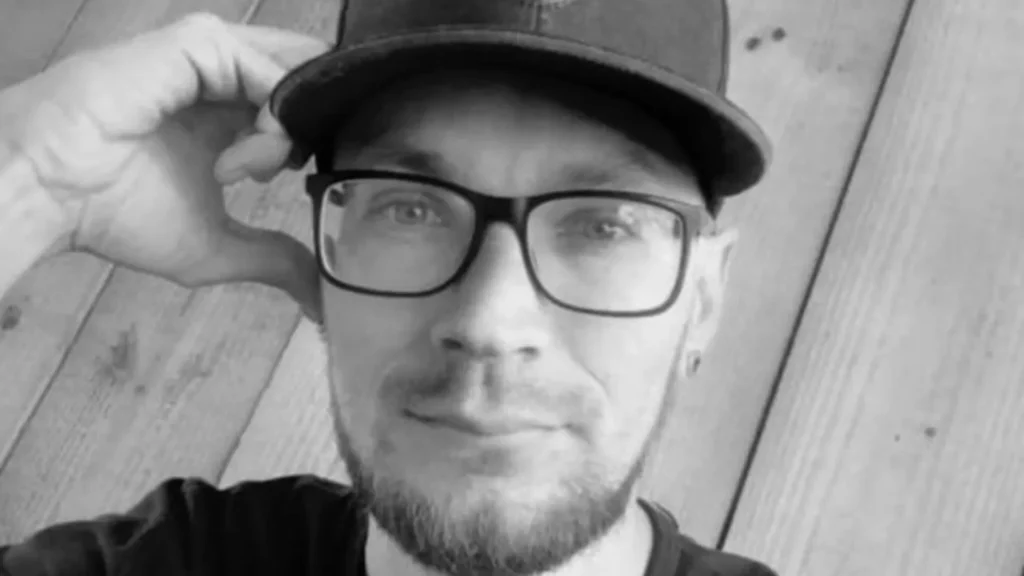Homem morre após bolada na barriga em partida de futebol