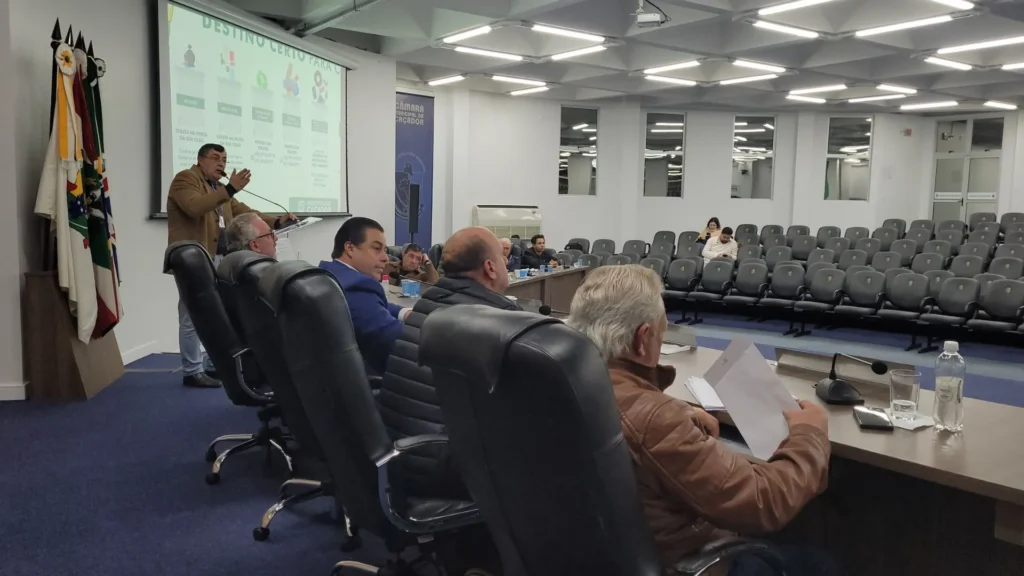 Secretário expõe cenário do lixo e da causa animal em Caçador