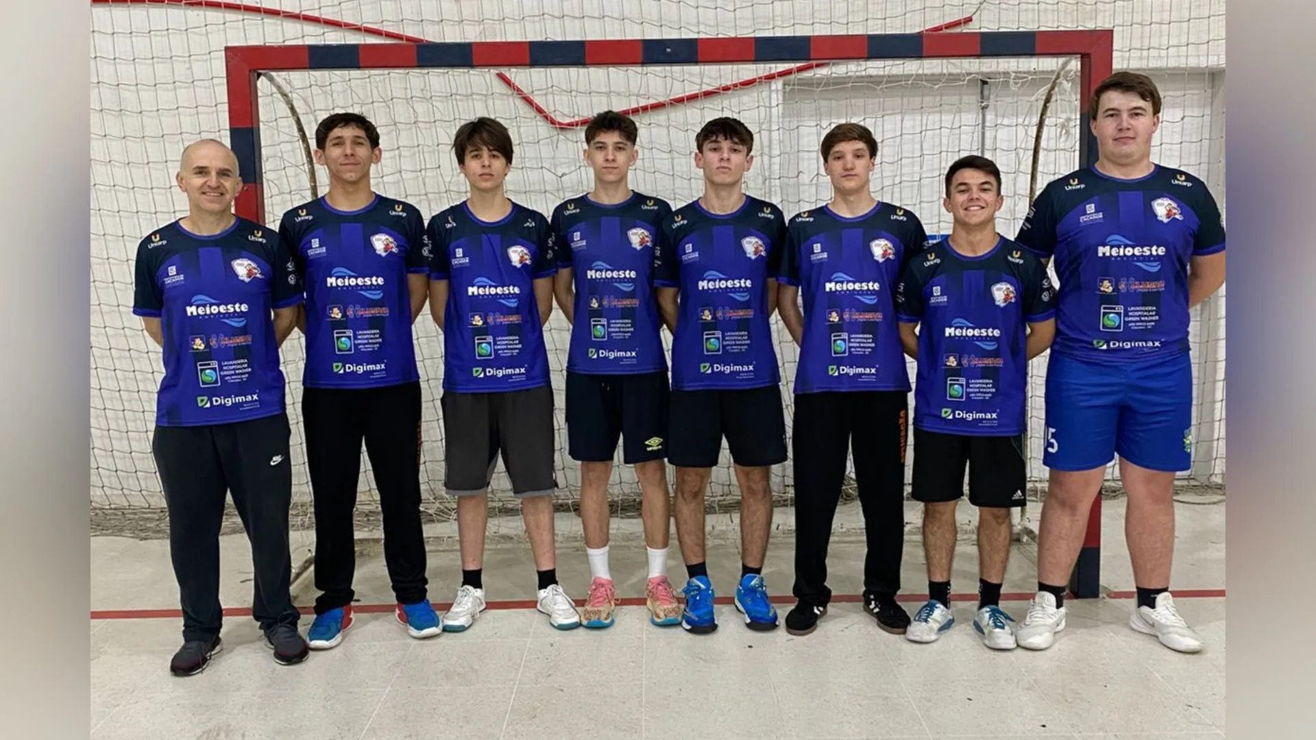 Atletas de Caçador vão à seletiva da Seleção de Handebol