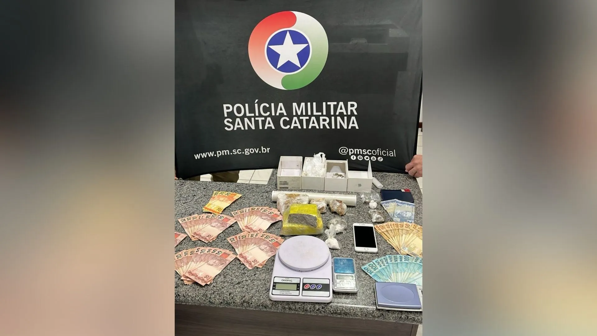 Casal é preso por tráfico de drogas em Campos Novos