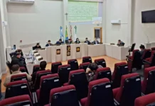 Vereadores de Videira analisam sete projetos de lei em sessão nesta terça-feira