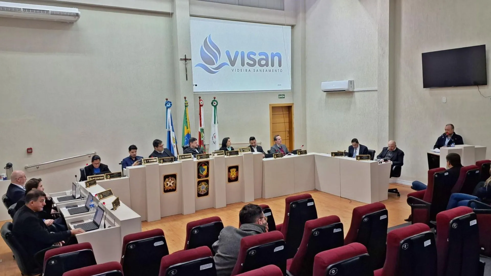 Câmara debate abastecimento de água com participação da Visan
