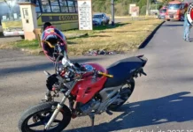 Motociclista sofre fraturas graves após colisão em Lebon Régis