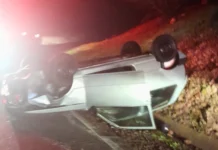 Motorista capota carro em Arroio Trinta e é encontrado ferido