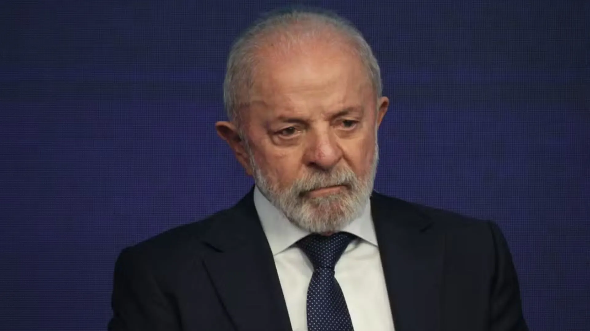 Mais de 45% dos deputados avaliam governo Lula como negativo
