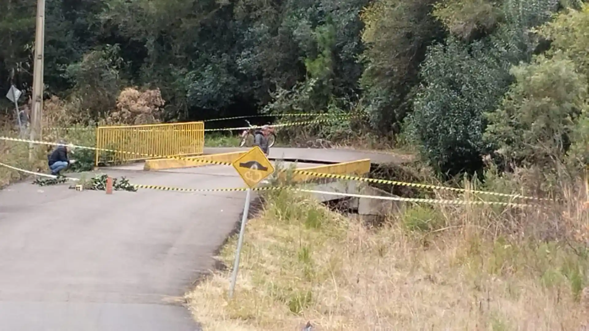 Ponte cede e é interditada em Curitibanos