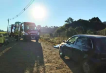 Saída de pista deixa um morto e uma mulher ferida em Fraiburgo