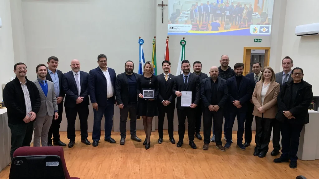 Unoesc Videira recebe Moção de Aplausos da Câmara