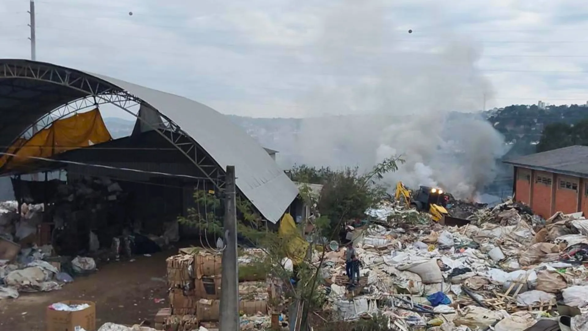 Vegetação seca eleva risco de incêndios em Videira e região