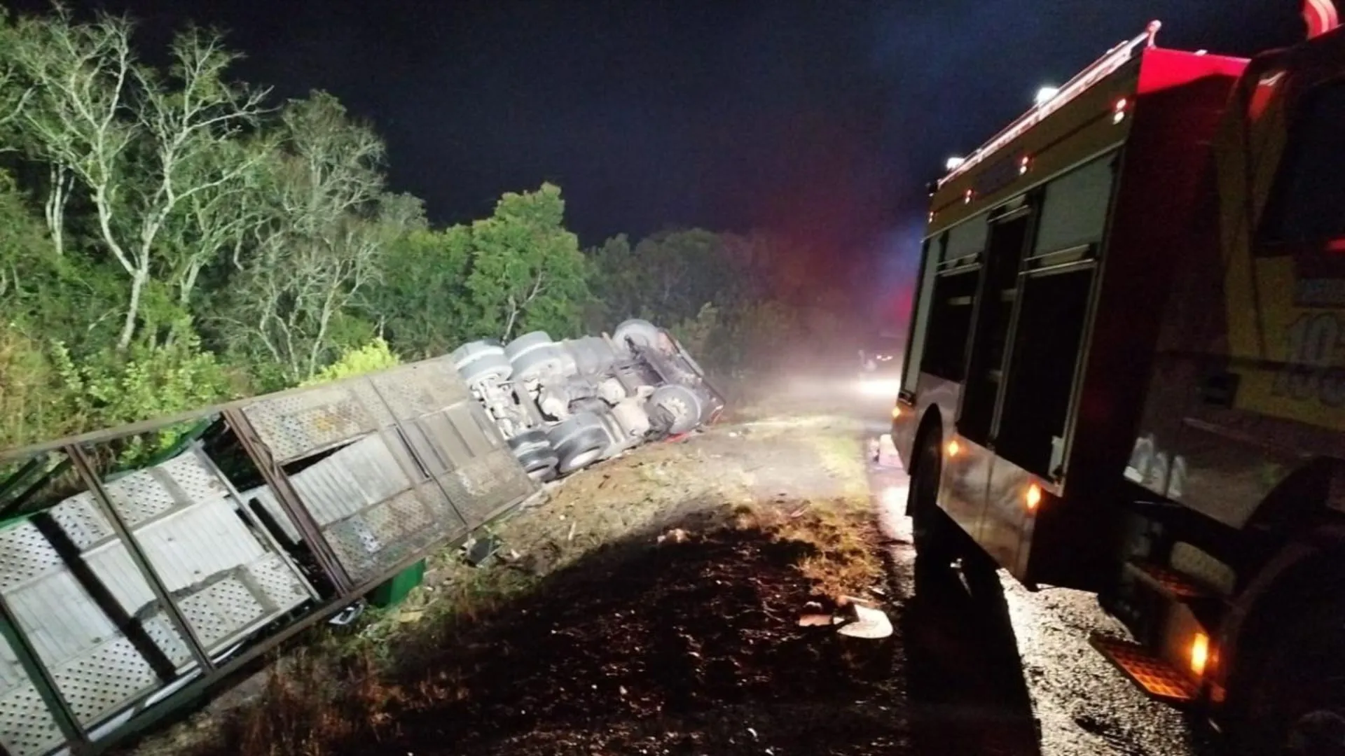 Caminhoneiro morre preso às ferragens após violenta colisão na BR-470 em Campos Novos