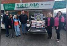 Agroplantas doa 420 quilos de alimentos com apoio do Lions Universidade