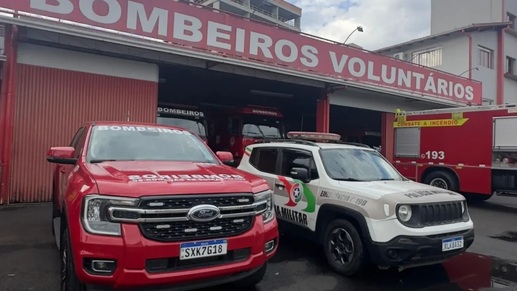 Homem é esfaqueado no rosto após briga no bairro Martello