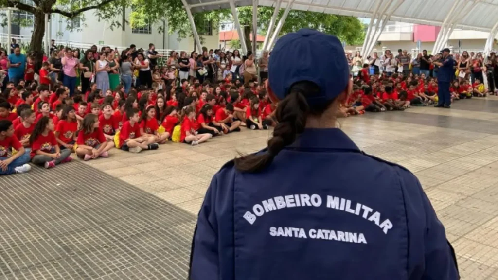 Dia do Bombeiro: homenagem a quem enfrenta o perigo para salvar vidas