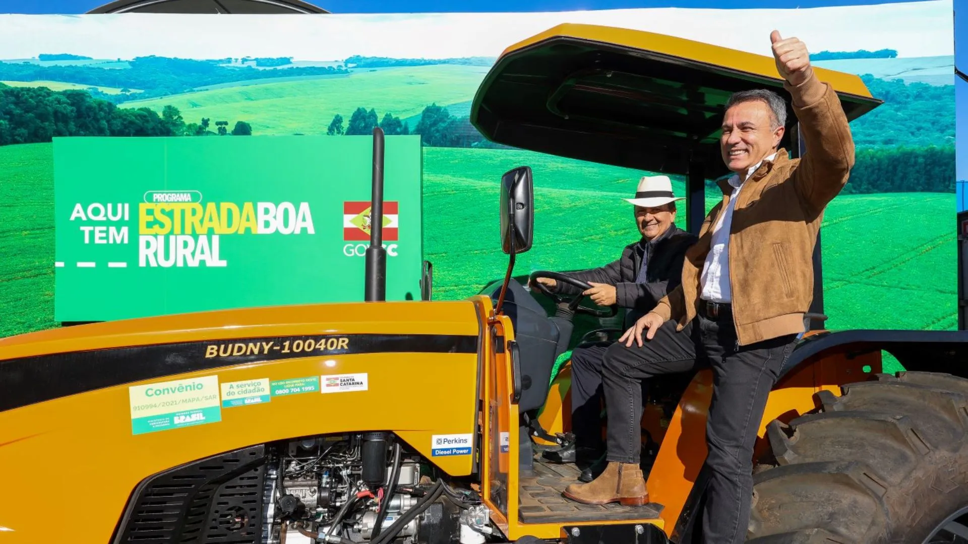 Governo de SC lança Estrada Boa Rural e investe R$ 2,5 bilhões em pavimentação