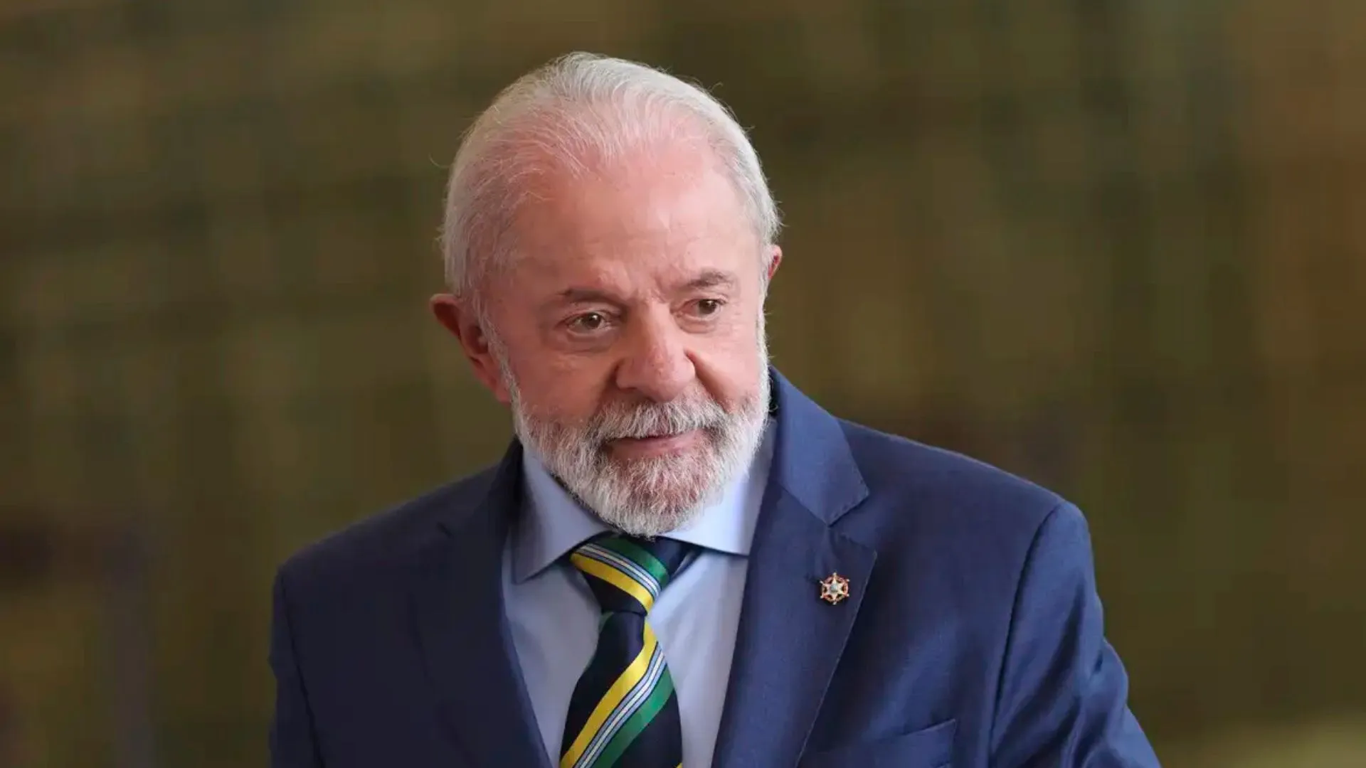 Lula veta aumento do número de deputados federais