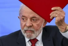 Lula passa por dois procedimentos médicos nesta sexta-feira Lula passa por dois procedimentos médicos nesta sexta-feira