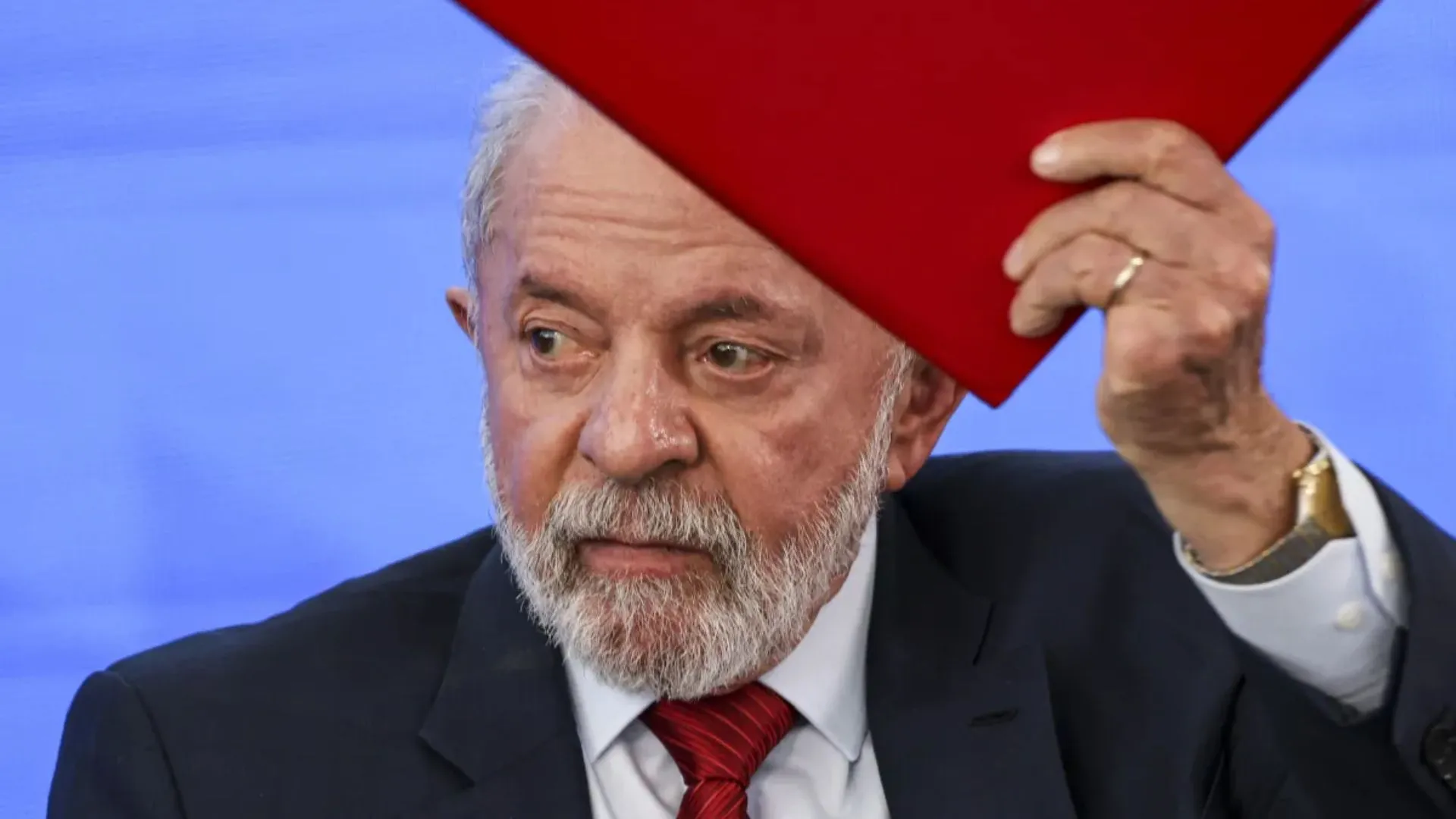 Lula passa por dois procedimentos médicos nesta sexta-feira