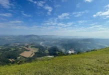 Fim de semana terá calor, vento forte e possíveis temporais em SC Fim de semana terá calor, vento forte e possíveis temporais em SC